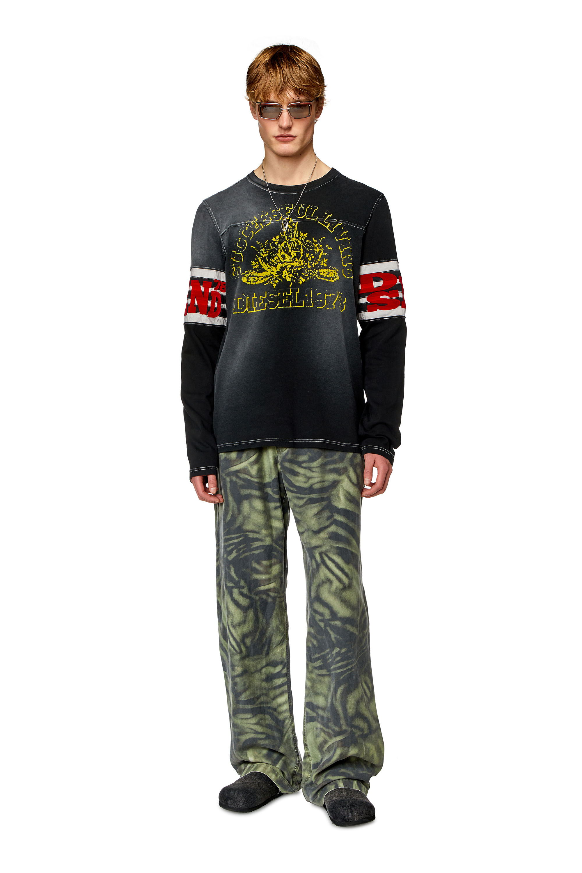 Diesel - P-GOLD-ZEBRA, Man's Twill pants with zebra-camo print in Military Green - 4