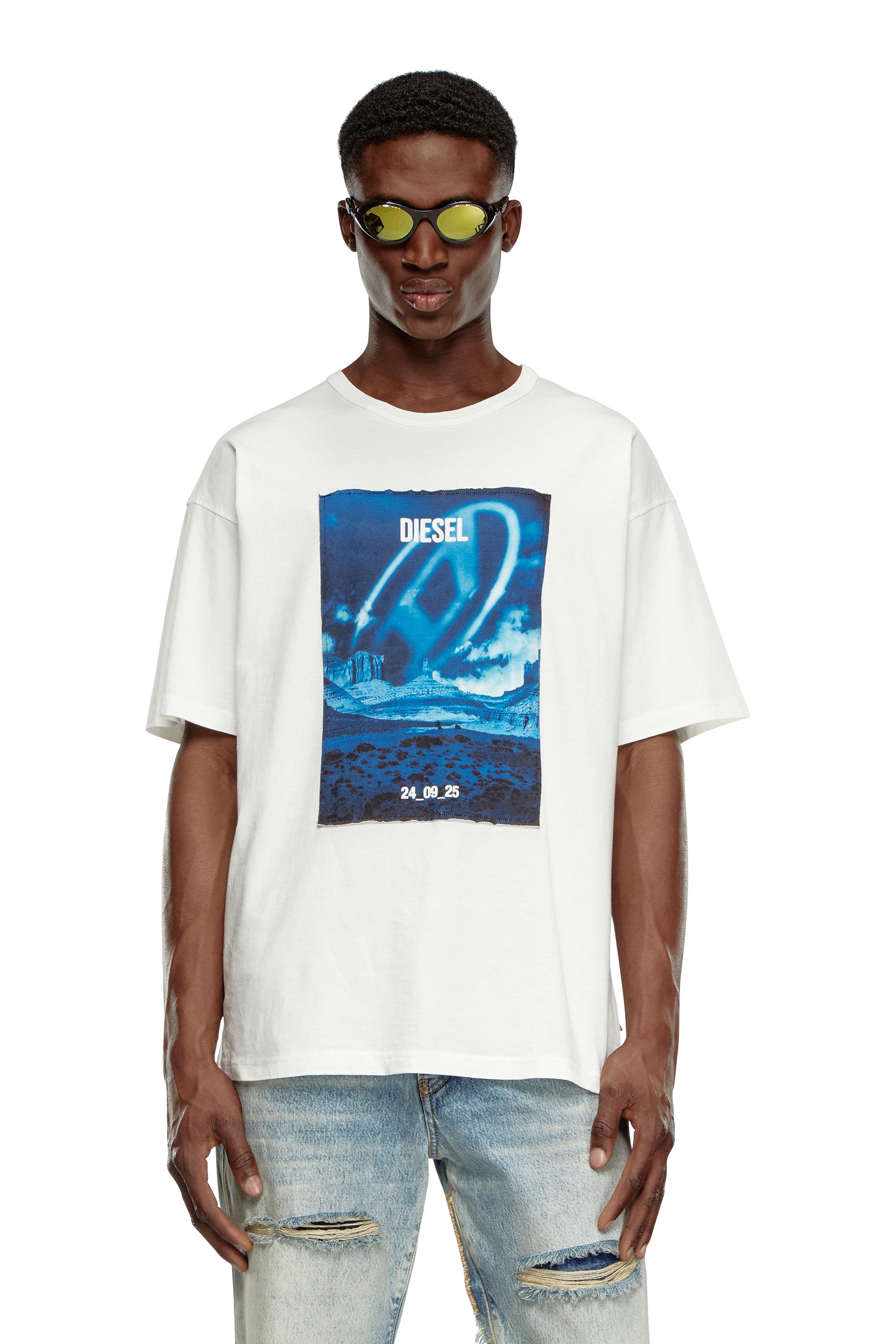 Diesel - T-BOXT-Q16, Man's Long-sleeve T-shirt with printed patch in White - 1