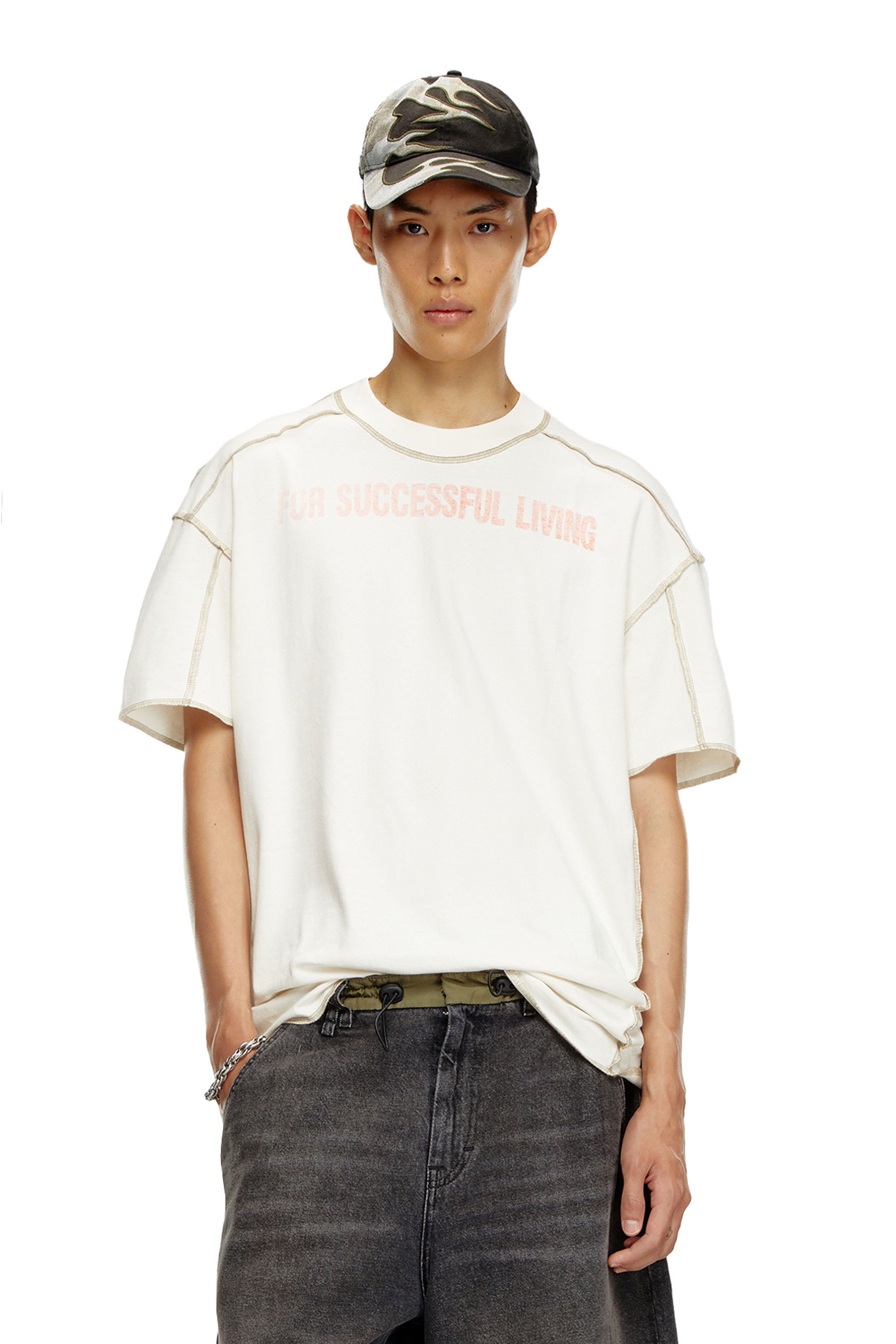 Diesel - T-CRAOR, Camiseta con efecto de revés Hombre in Blanco - 1