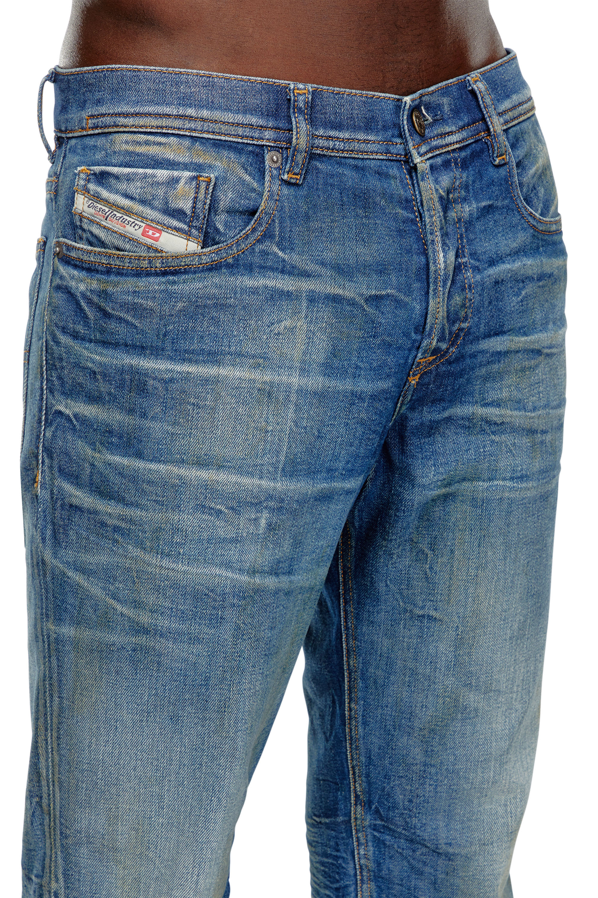 Diesel - Regular Jeans 2023 D-Finitive 09J66 Hombre, Azul medio - 5