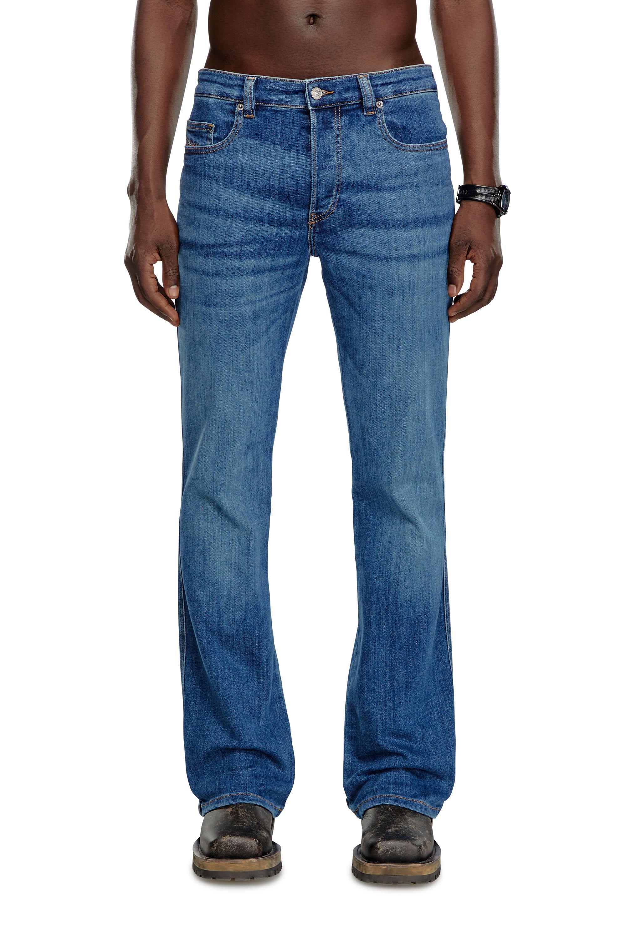 Diesel - Bootcut Jeans 1998 D-Buck 0GRDP Hombre, Azul medio - 1