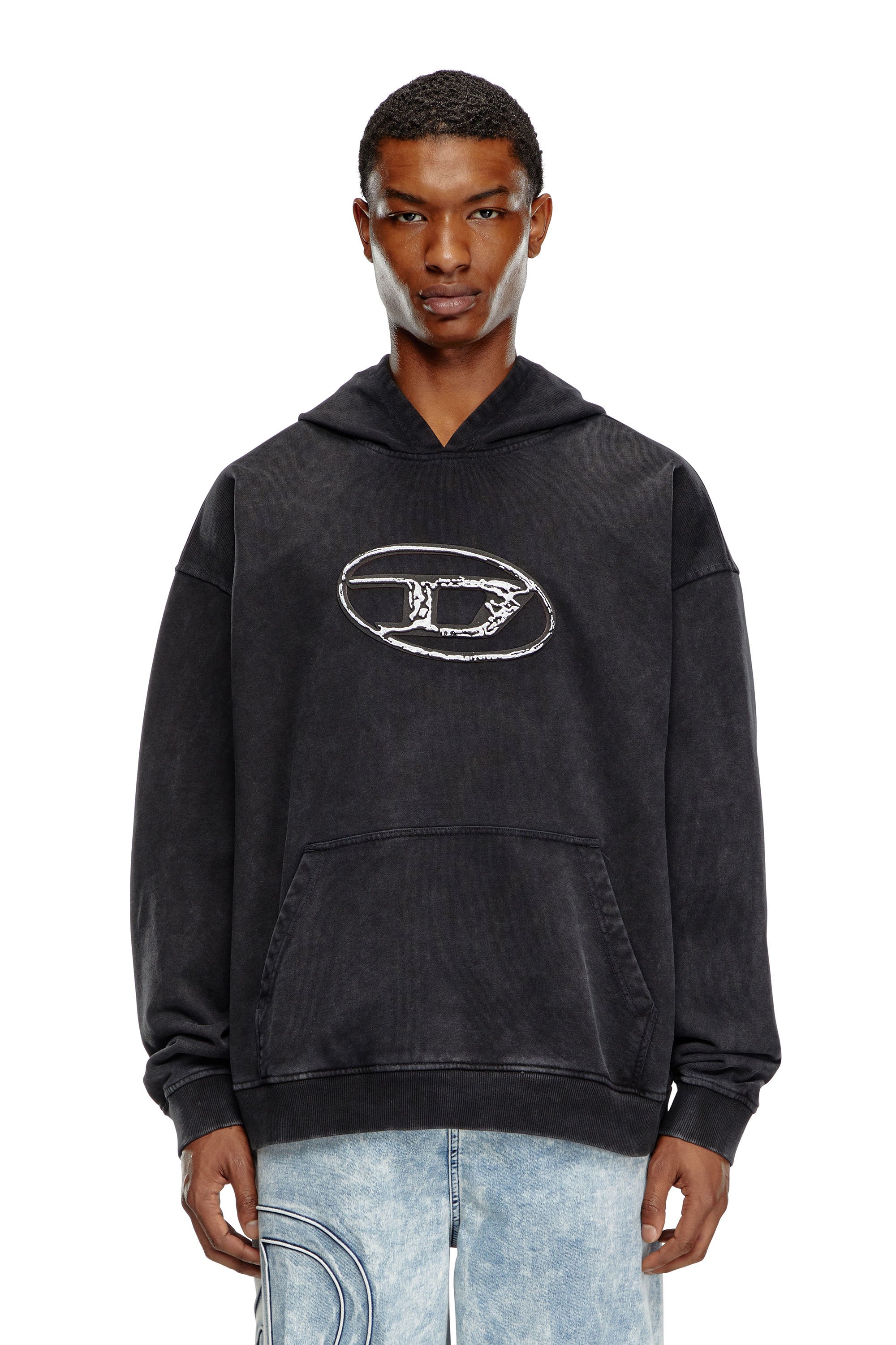 Diesel - S-BOXT-HOOD-Q7, Sudadera con capucha con estampado del logotipo de varias capas Hombre in Negro - 1