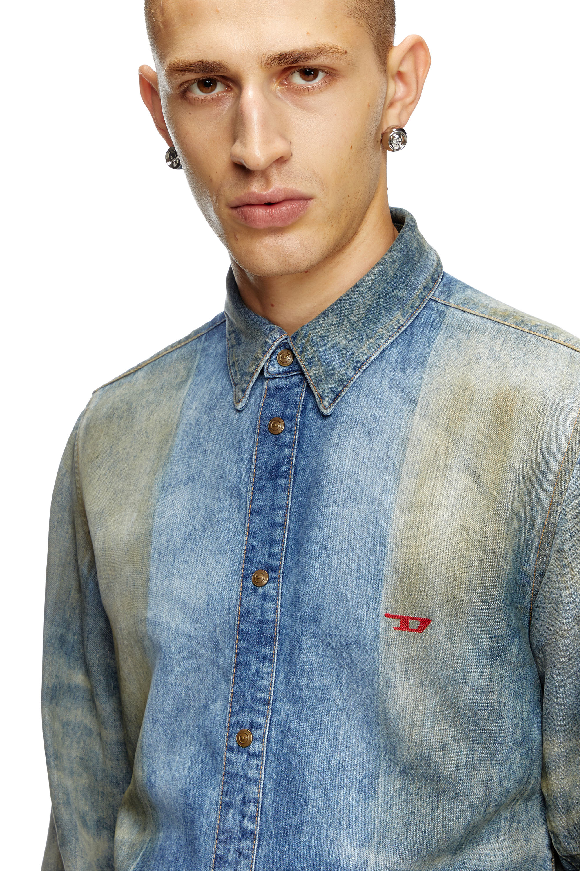 Diesel - D-FITTY-FSF, Man's Denim shirt with solarised folds in Medium blue - 3