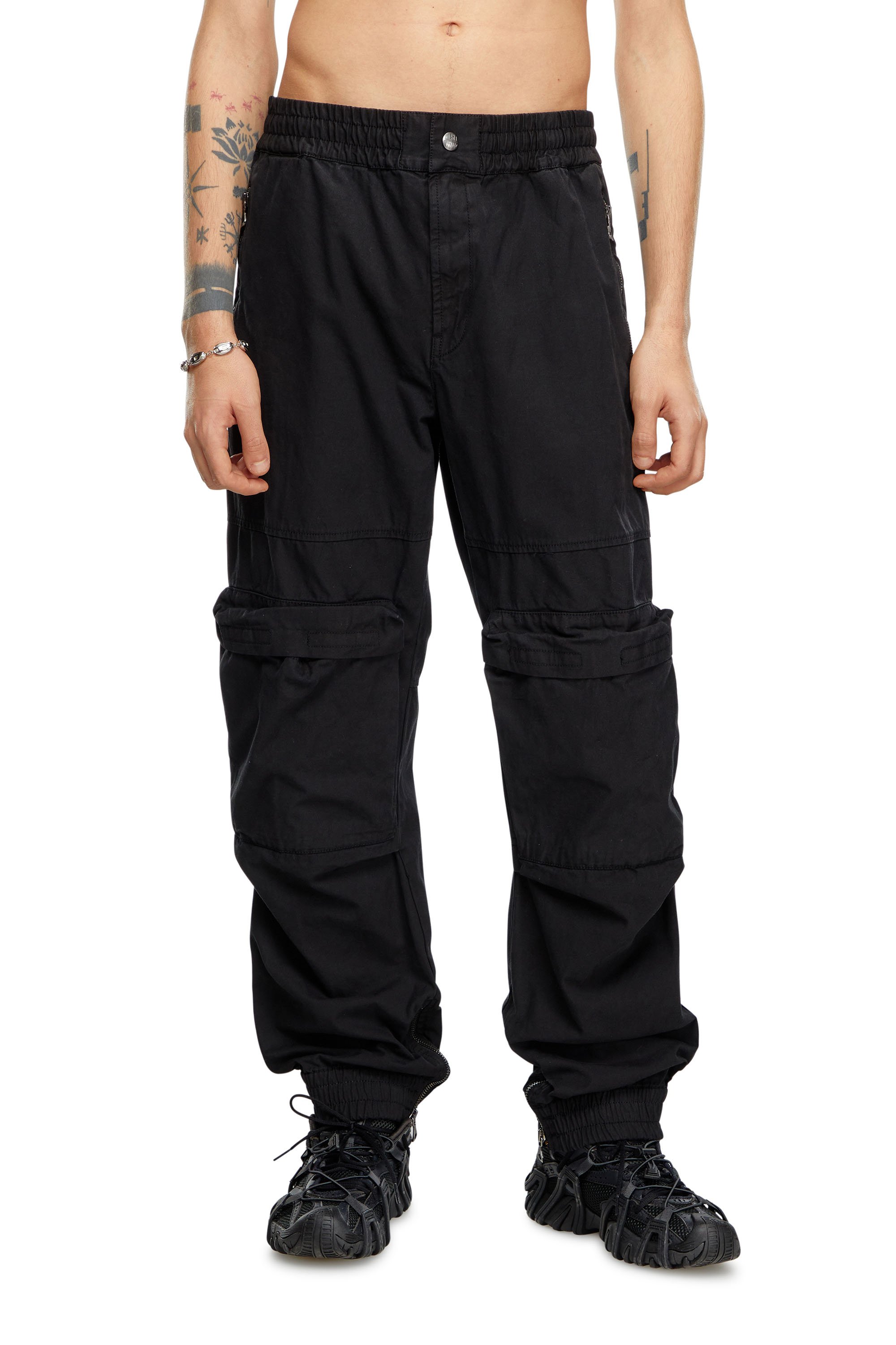 Diesel - P-BEECK, Pantalones cargo de algodón orgánico desteñido Hombre in Negro - 1