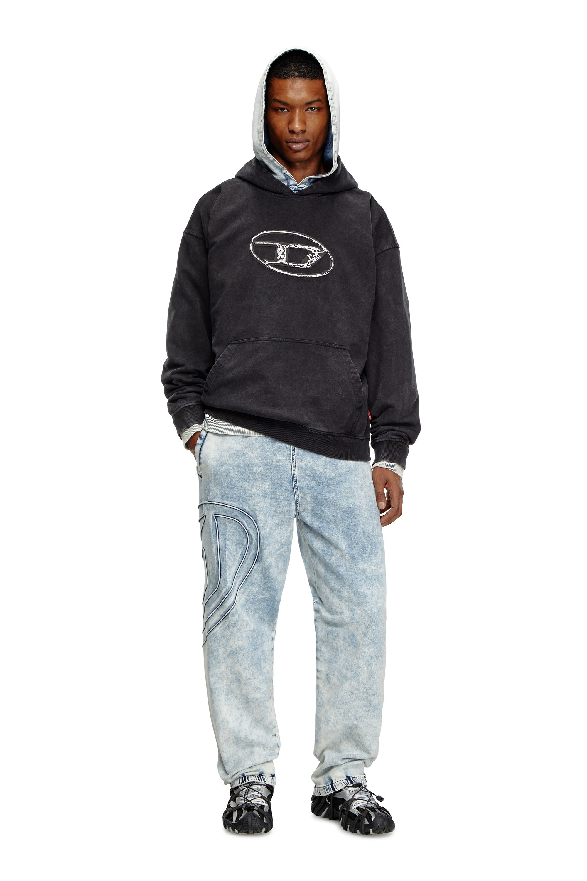 Diesel - S-BOXT-HOOD-Q7, Sudadera con capucha con estampado del logotipo de varias capas Hombre in Negro - 2