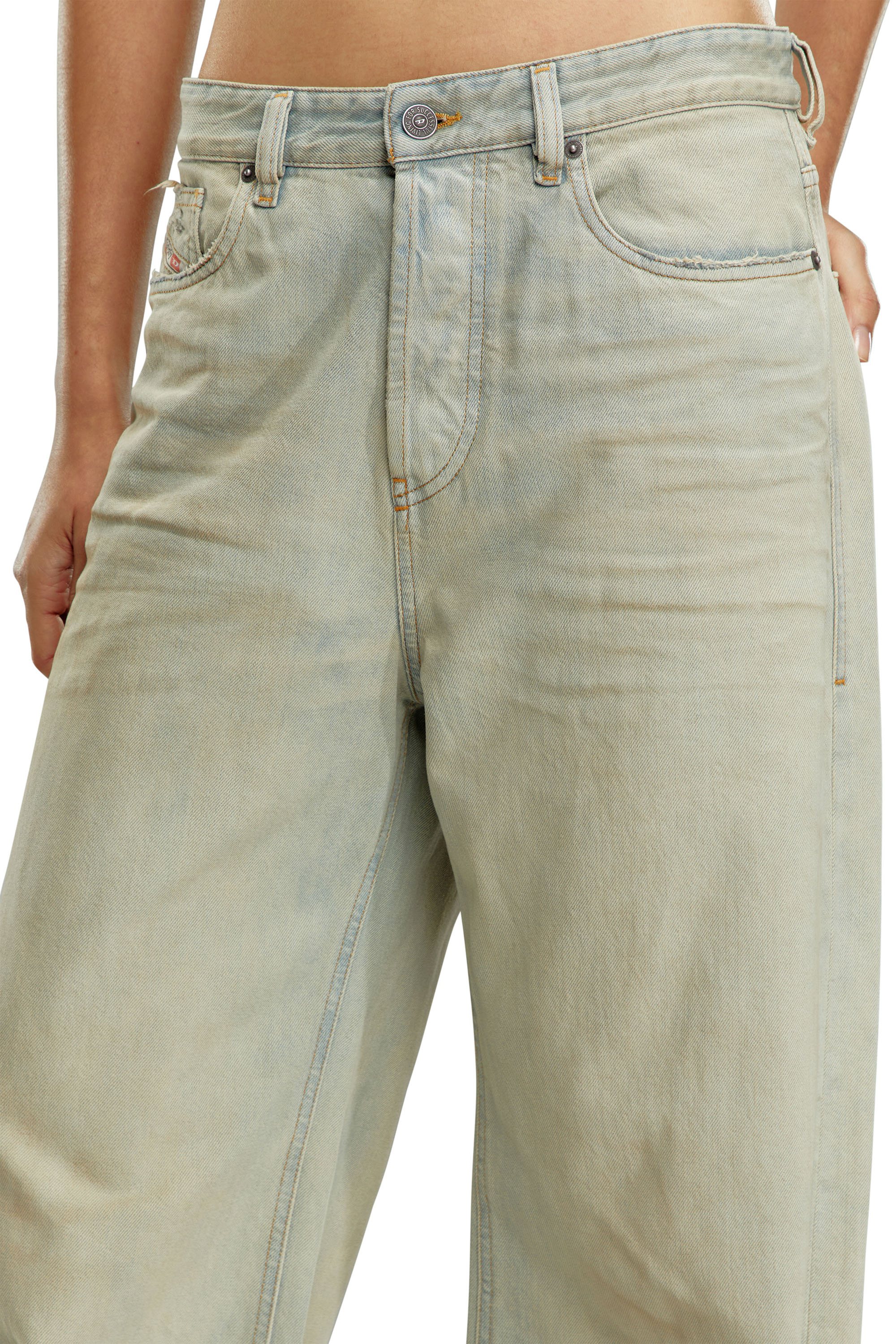 Diesel - Woman's Relaxed Jeans 1996 D-Sire 09H60, Light Blue - 4