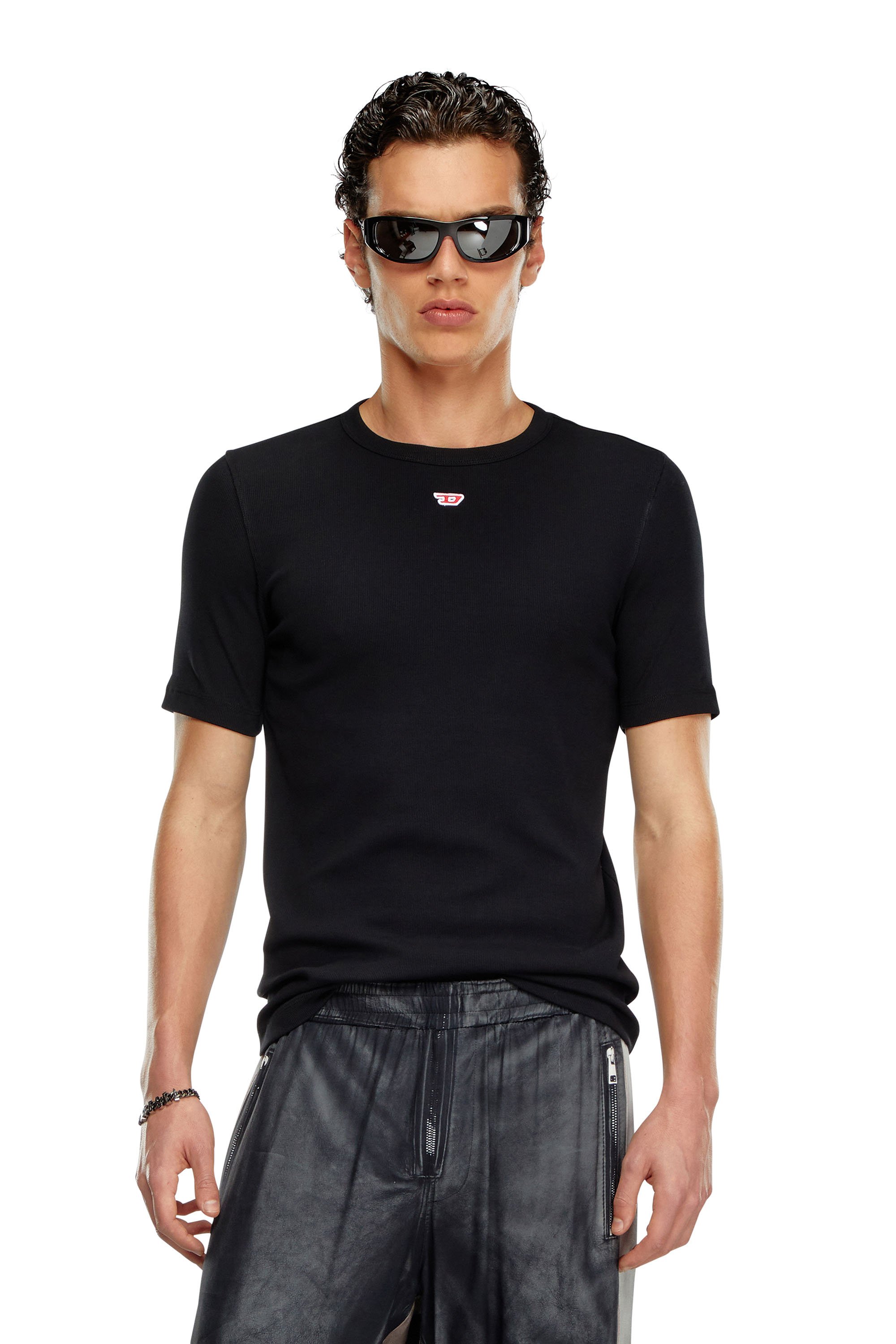 Diesel - D-RIBBER-N, Camiseta con parche D Hombre in Negro - 1