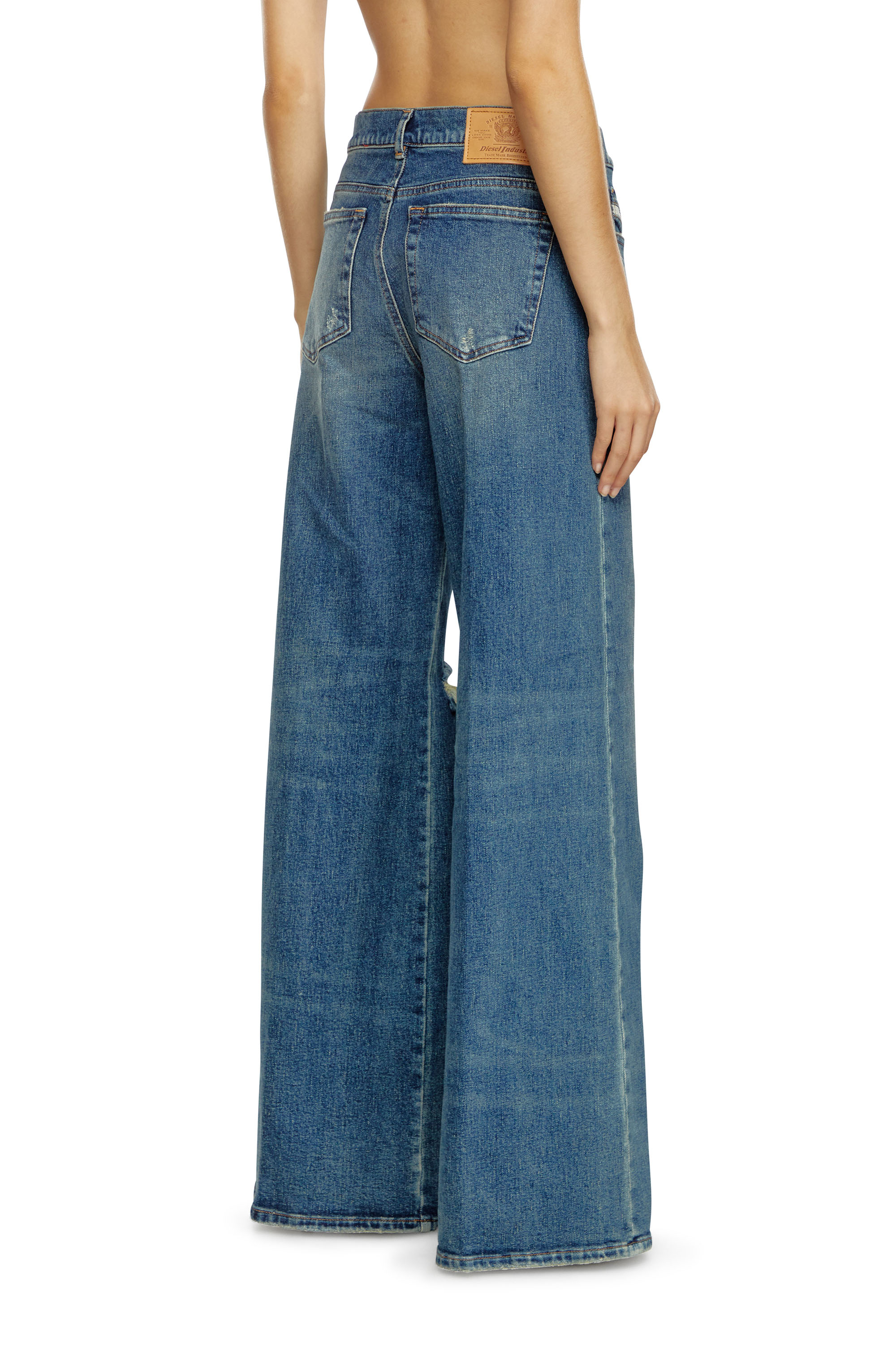 Diesel - Flare Jeans 1978 D-Akemi 007M5 Mujer, Azul medio - 3