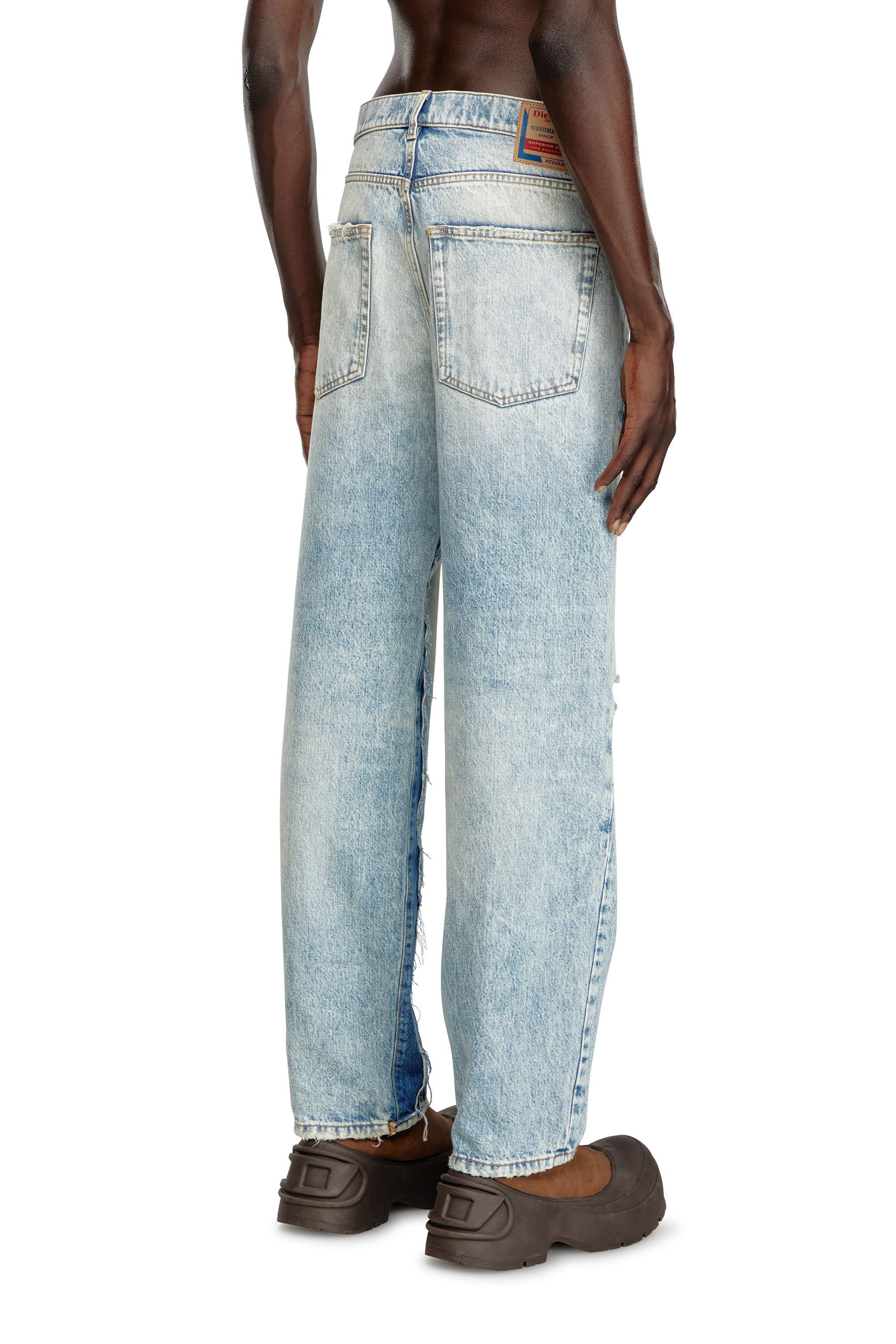 Diesel - Relaxed Jeans D-Fire 0AJEN Hombre, Azul Claro - 4