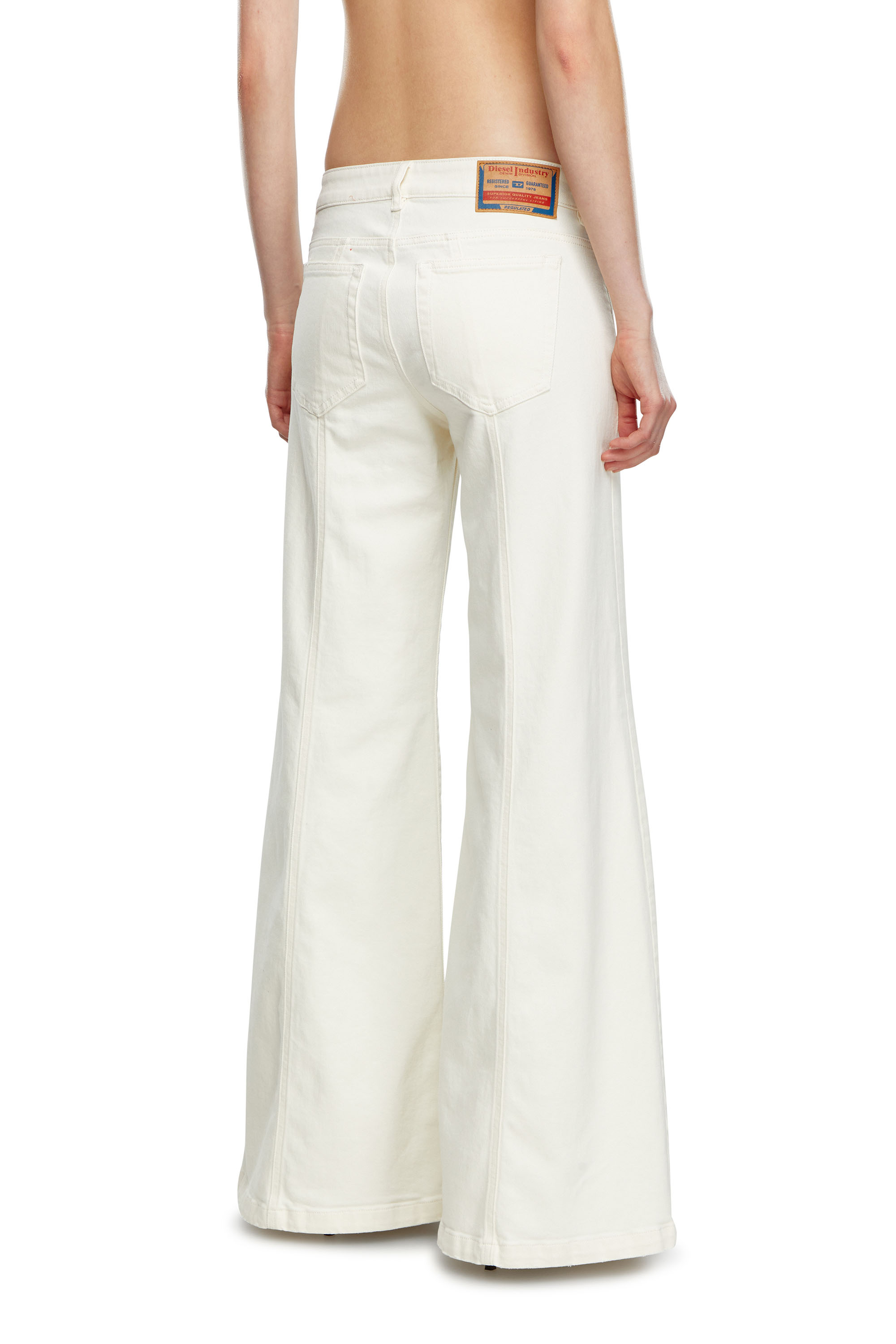 Diesel - Woman's Flare Jeans D-Akii 09J68, White - 4