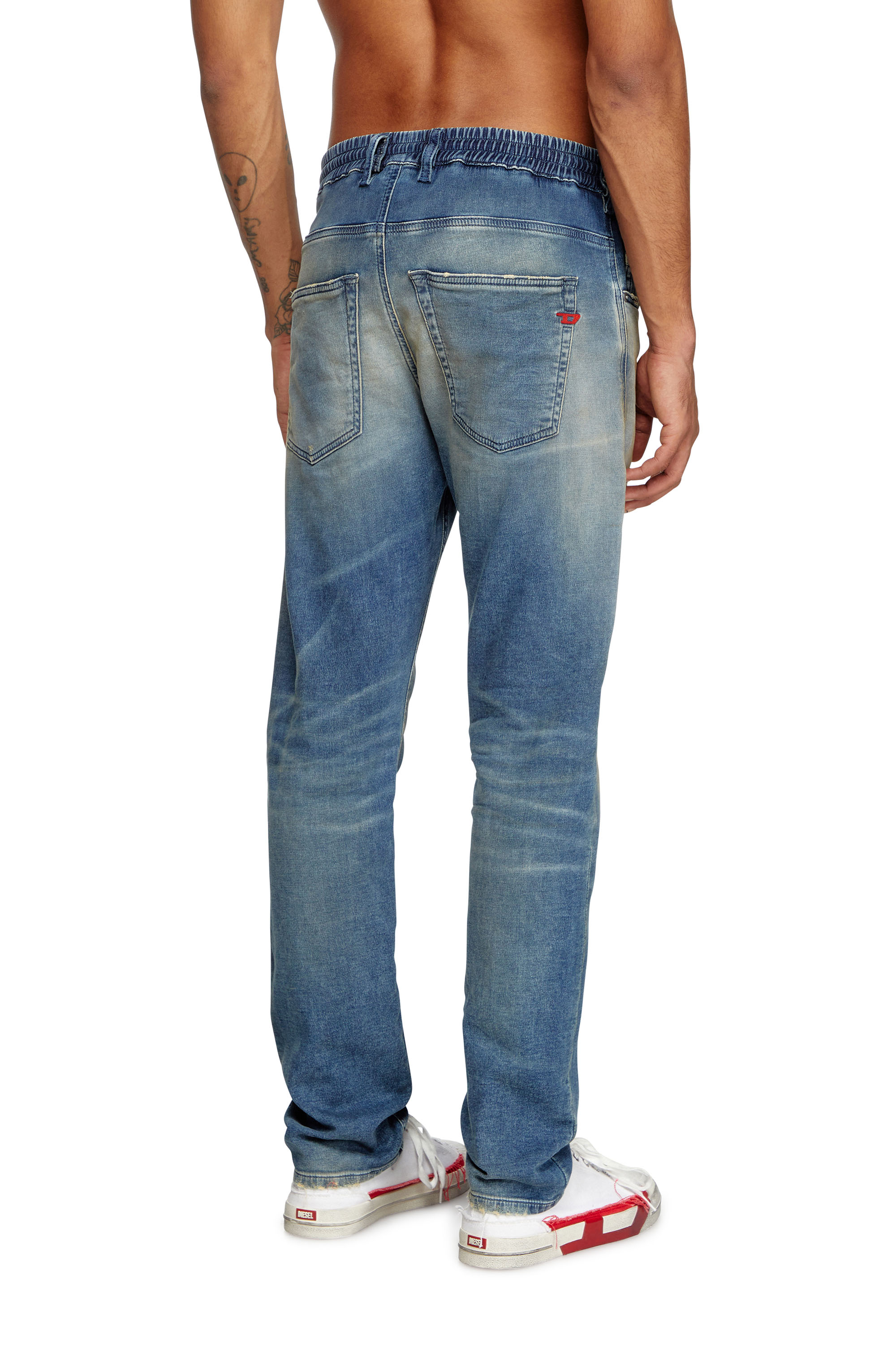 Diesel - Regular 2030 D-Krooley Joggjeans® 068PQ Hombre, Azul medio - 3