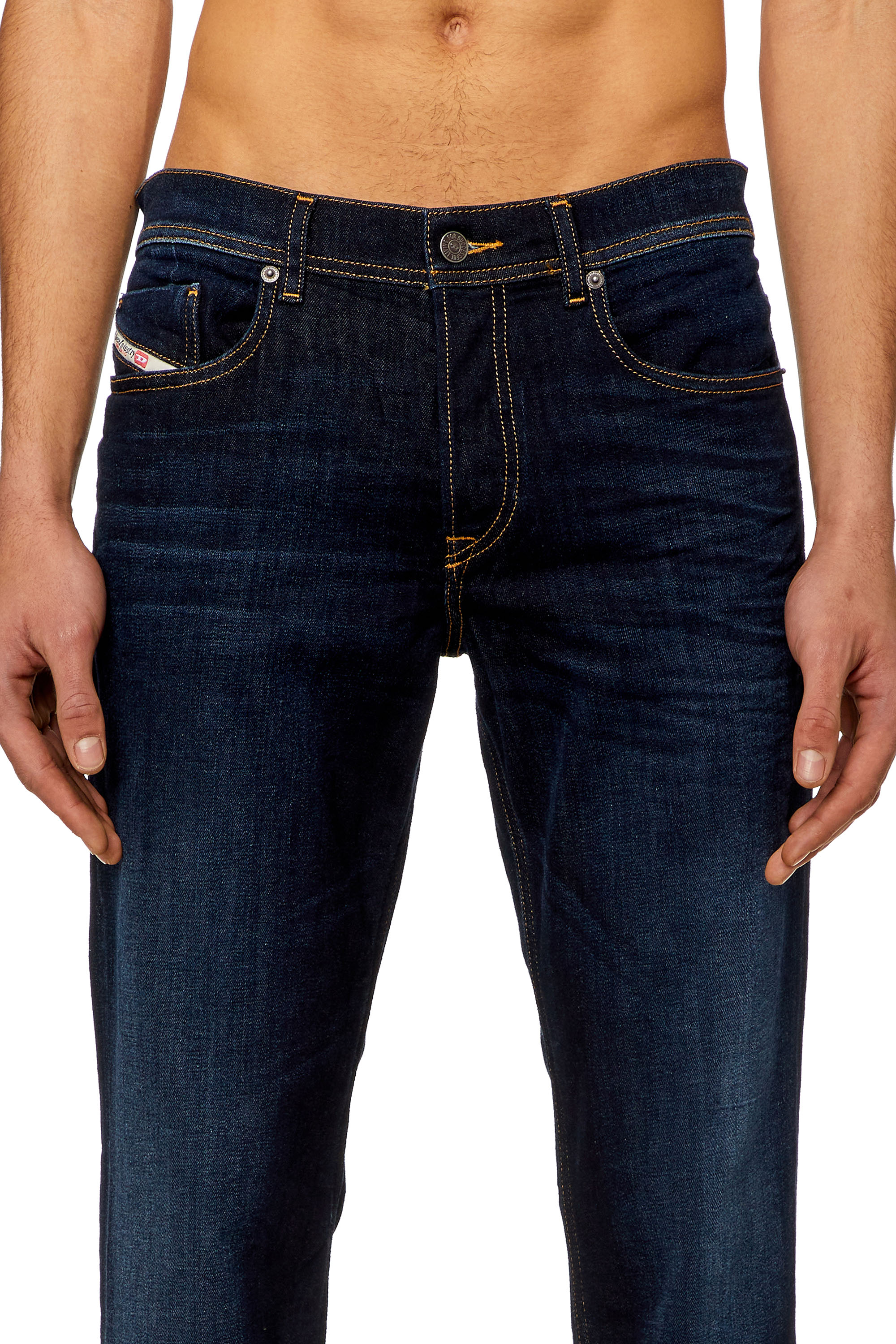 Diesel - Regular Jeans 2023 D-Finitive 009ZS Hombre, Azul Oscuro - 5