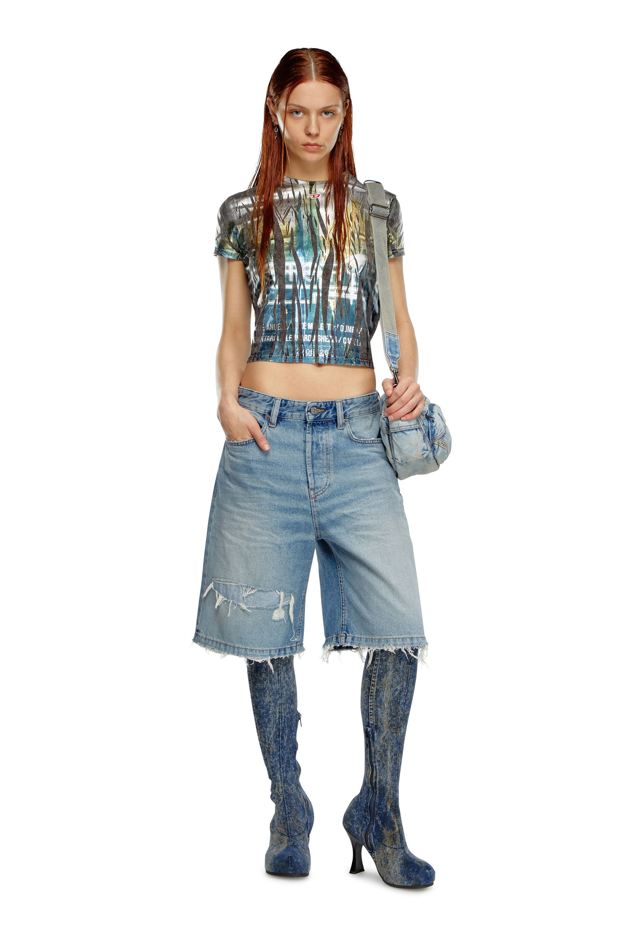 Diesel - DE-SIRE-SHORT, Woman's Shorts in ripped and repaired denim in Light Blue - 4