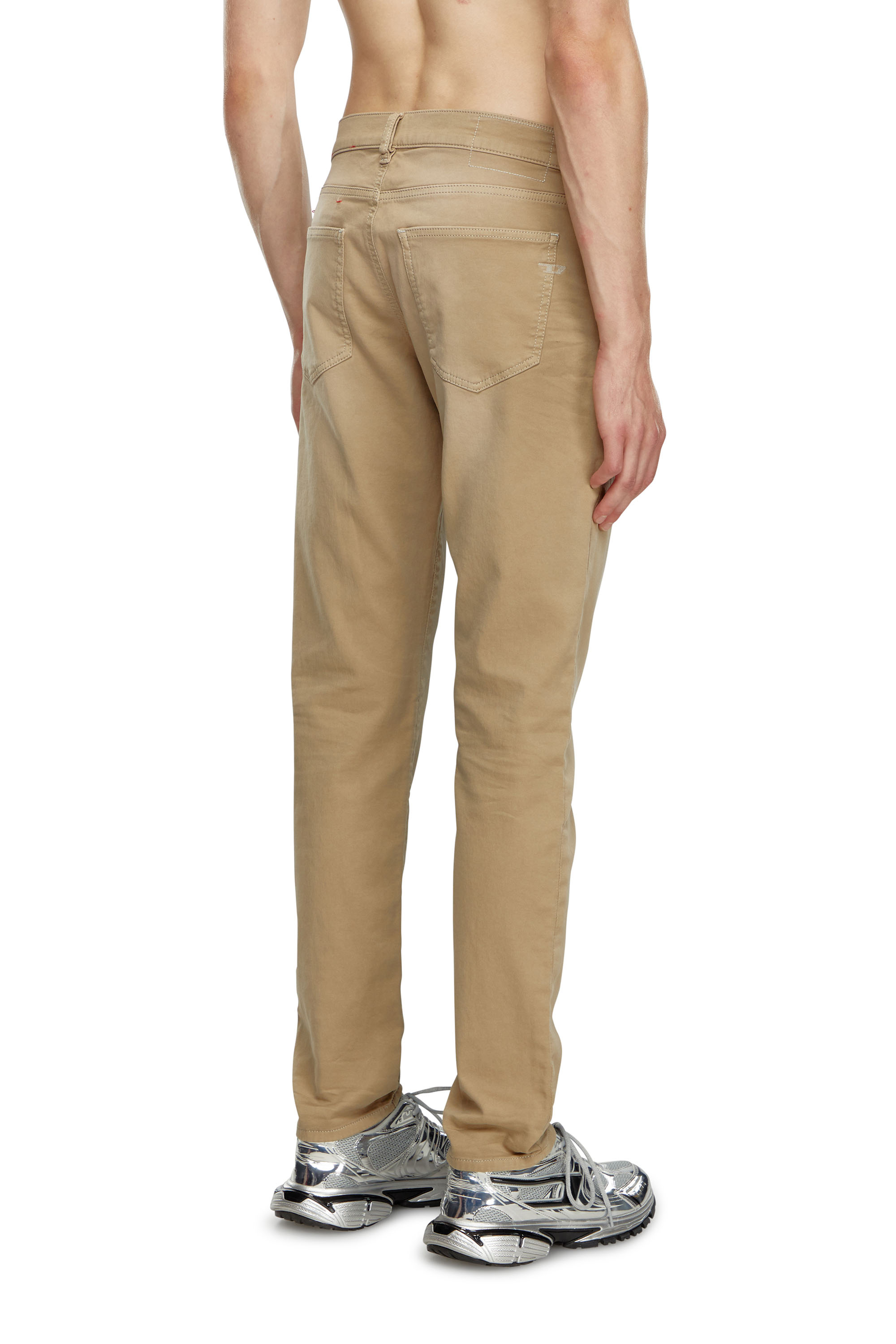 Diesel - Man's Slim 2060 D-Strukt Joggjeans® 0670M, Beige - 2