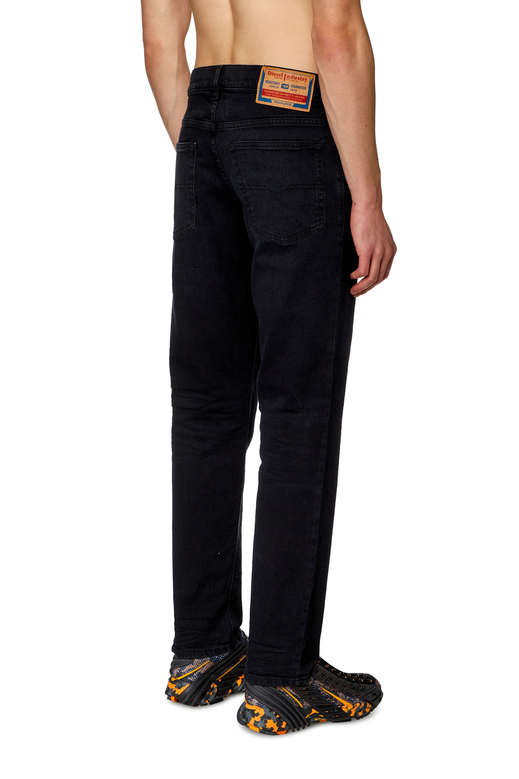 Diesel - Regular Jeans 2023 D-Finitive 0KIAJ Hombre, Negro/Gris oscuro - 3