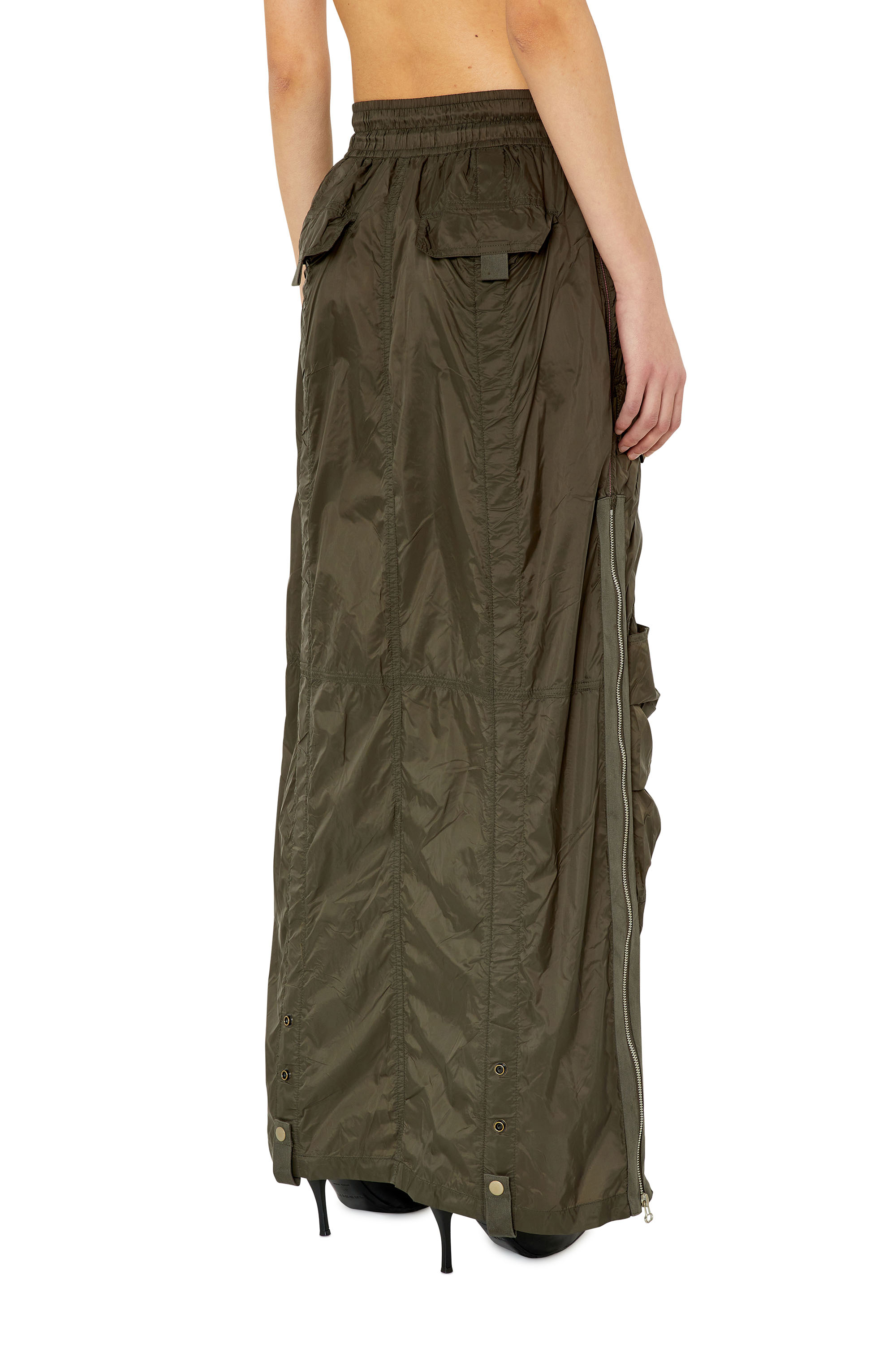 Diesel - O-CREP, Woman's Long skirt with cargo pockets in Military Green - 4