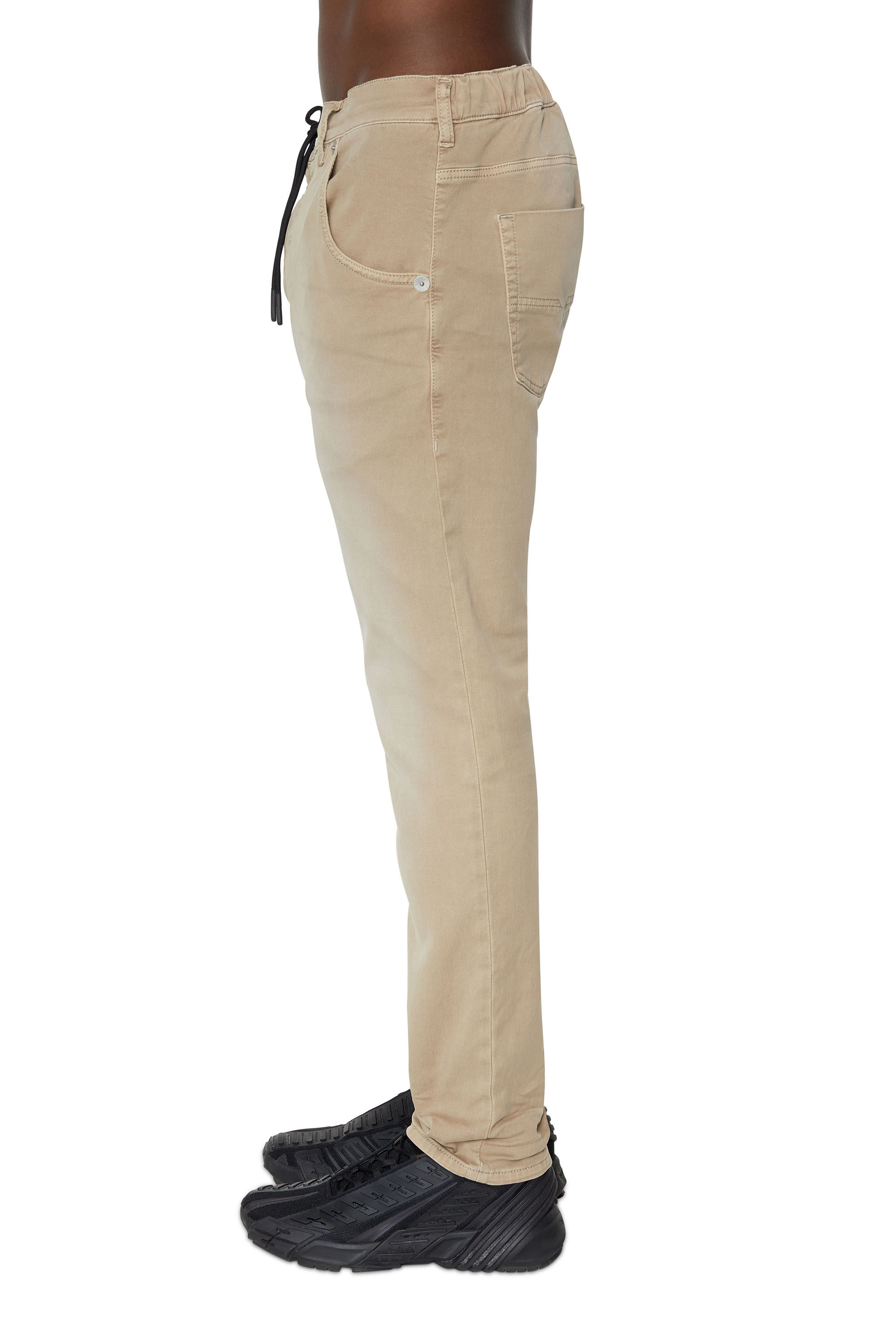 Diesel - Regular 2030 D-Krooley Joggjeans® 0670M Hombre, Beige - 6